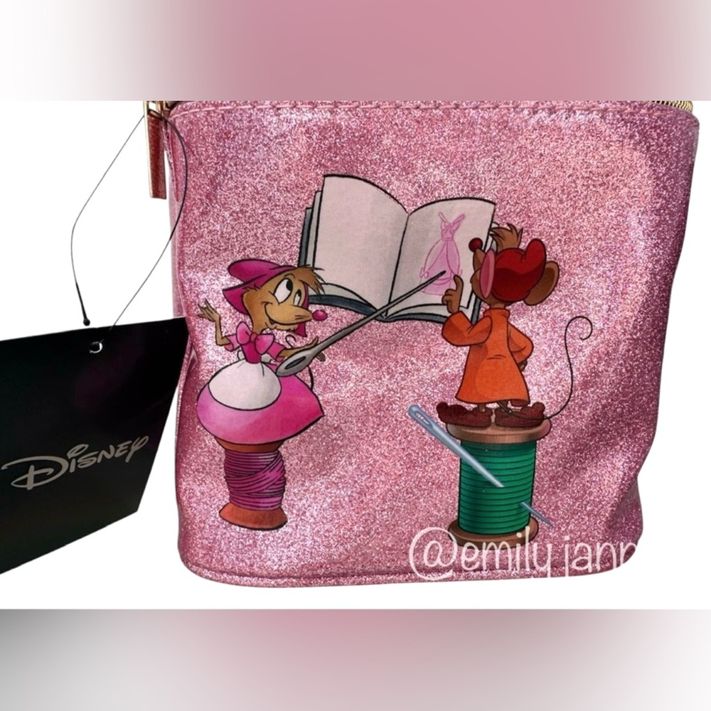 Cinderella✨Cosmetic Train Case - Picture 7 of 12
